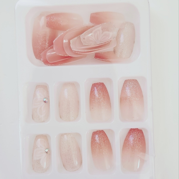 🐢2/$15 Ombre Design with Glitter, Floral, and Rhinestone Press On Nails - Picture 7 of 11